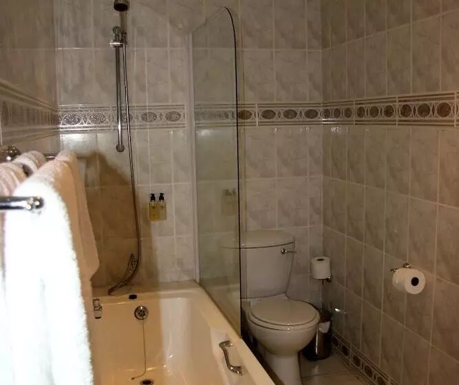 Montmartre Chalets And Guest House