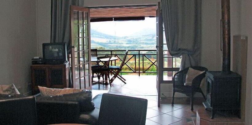 Montmartre Chalets And Guest House