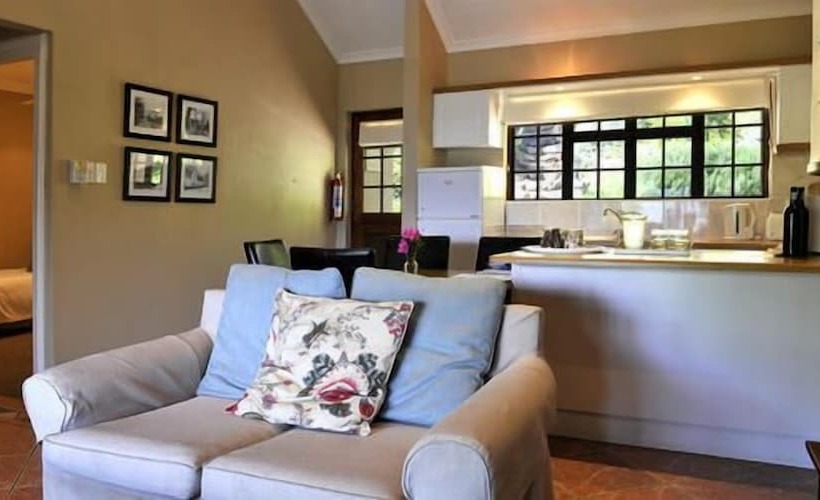 Montmartre Chalets And Guest House