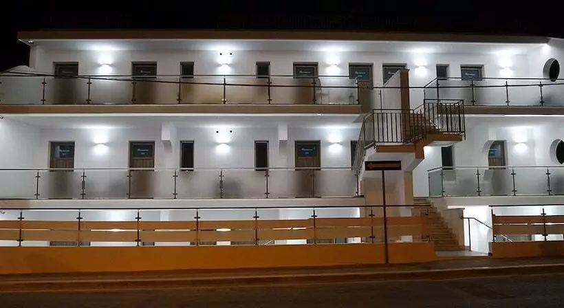 پانسیون Maresidence Il Residence Sul Mare A Torre Pali