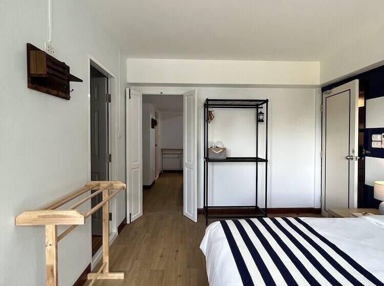 Пансион Nautical Home B&b Khaolak