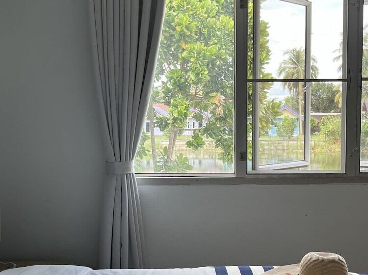 Пансион Nautical Home B&b Khaolak