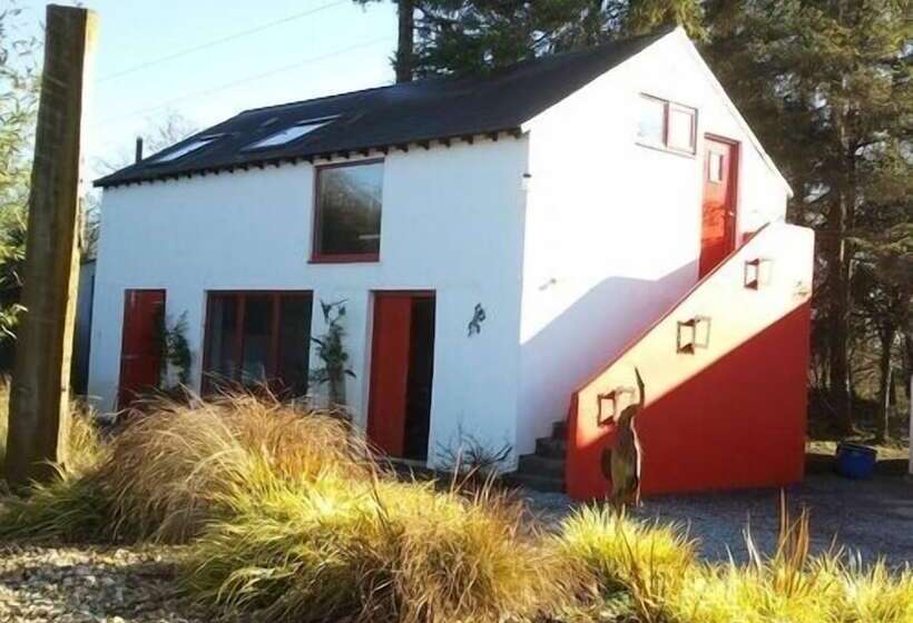 膳宿费 The Village Studio Apartments