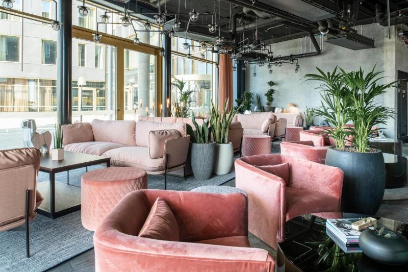 Quality Hotel The Box