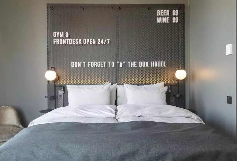 Quality Hotel The Box