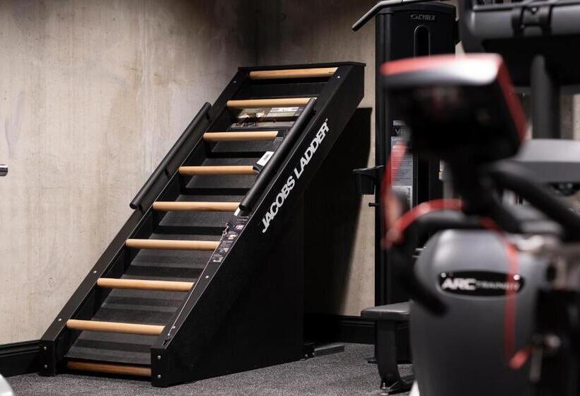 Quality Hotel The Box