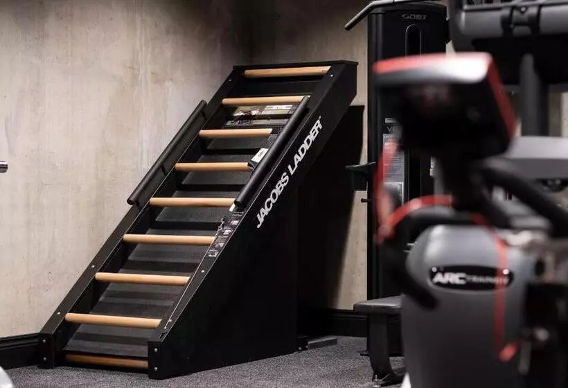 Quality Hotel The Box