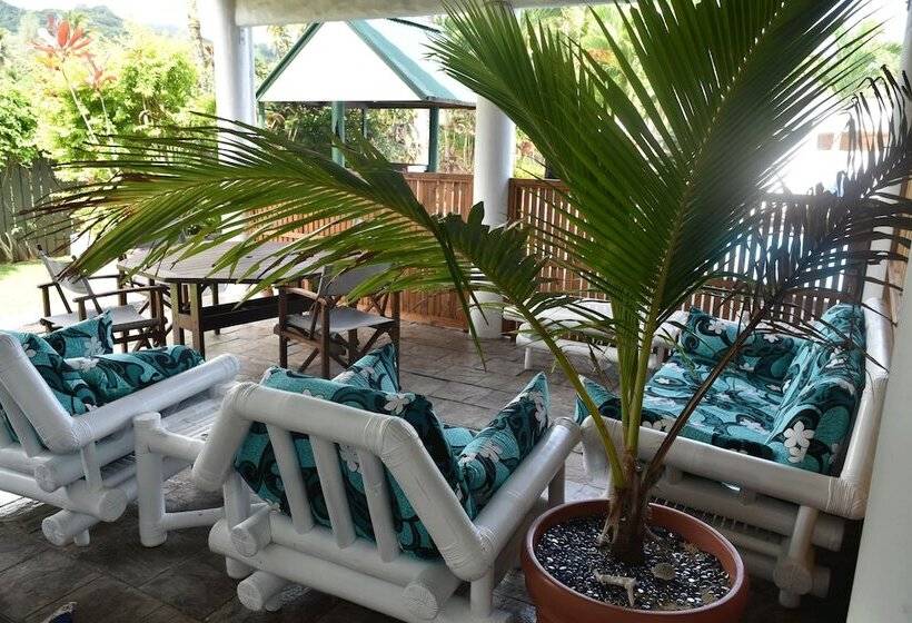 White House Apartments