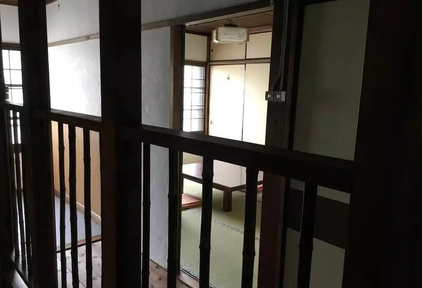 Retkeilymaja Guesthouse Kiten