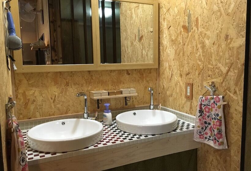 Общежитие Guesthouse Kiten