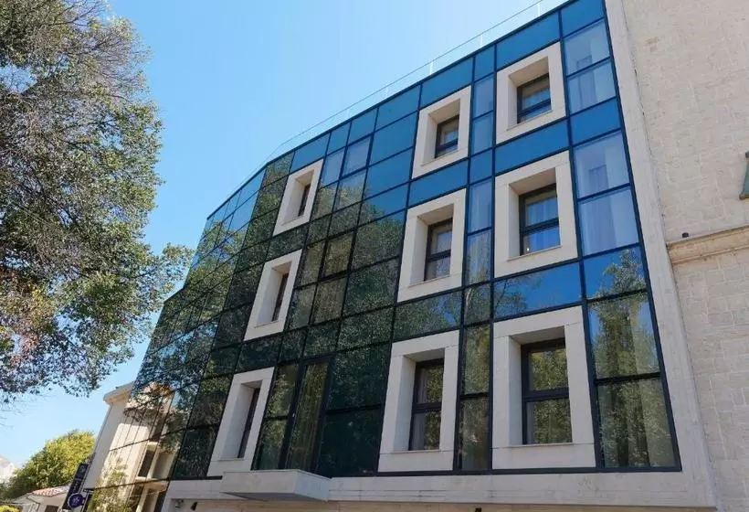Antik Apartments