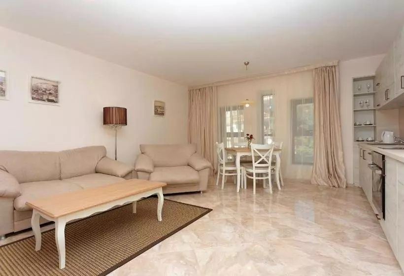 Antik Apartments