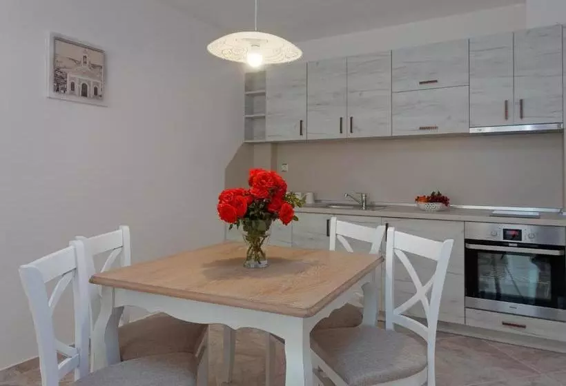Antik Apartments