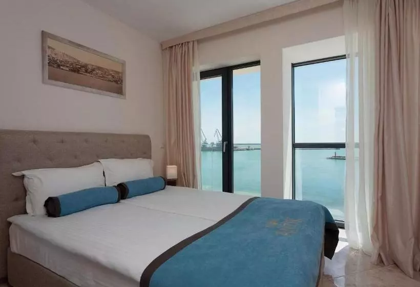 Antik Apartments