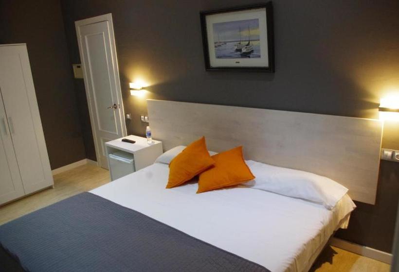 تختخواب و صبحانه El Petit