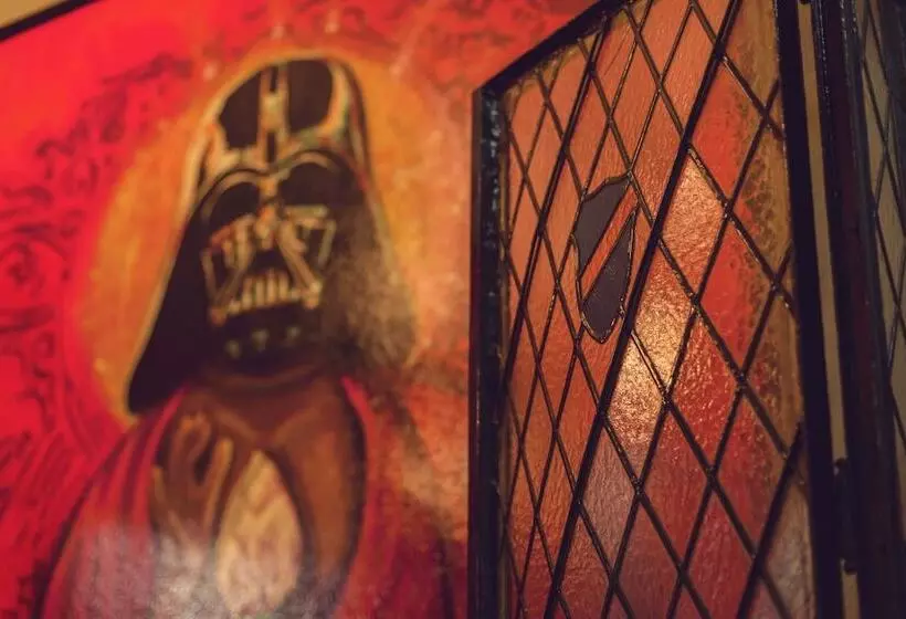 Holy Hostel Boutique