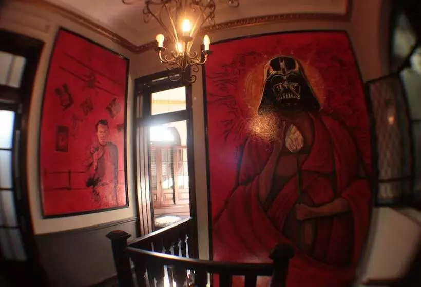 Holy Hostel Boutique