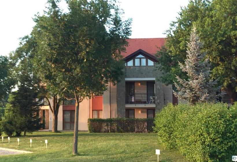 Hotel Birdland Villapark