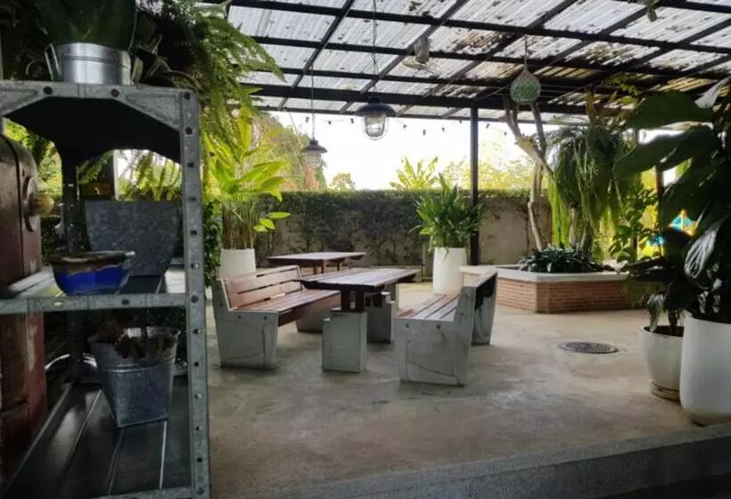 هتل Elite Residence Phitsanulok Sha