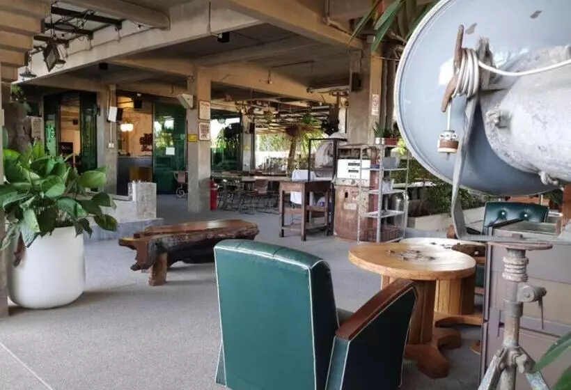 هتل Elite Residence Phitsanulok Sha