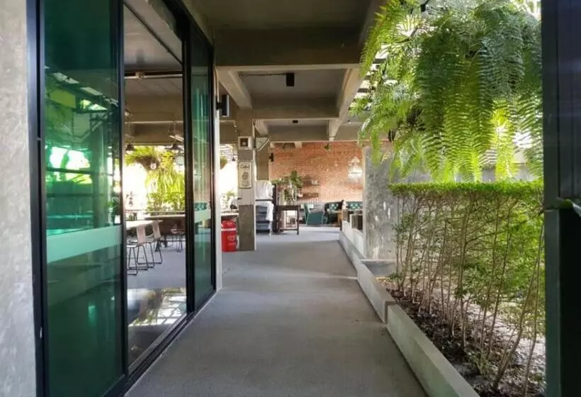 هتل Elite Residence Phitsanulok Sha