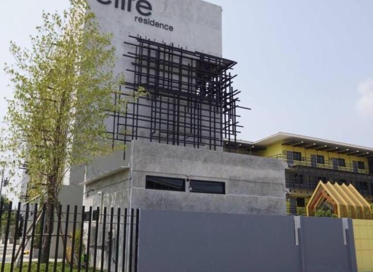 בית מלון כפרי Elite Residence Phitsanulok Sha