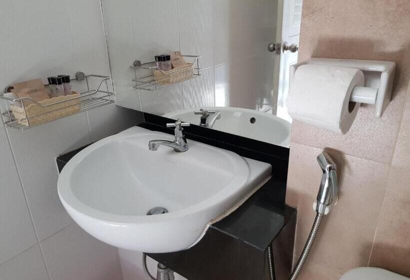 בית מלון כפרי Elite Residence Phitsanulok Sha