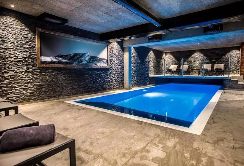 Hotelli Eriks Villa
