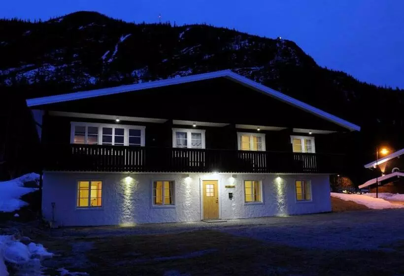 Hotelli Eriks Villa
