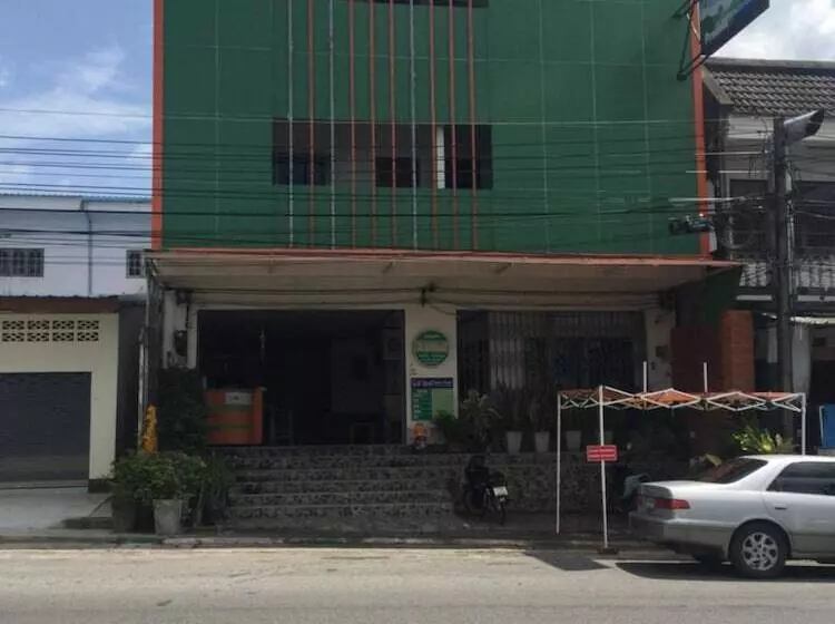 هتل Pro Chill Krabi Guesthouse