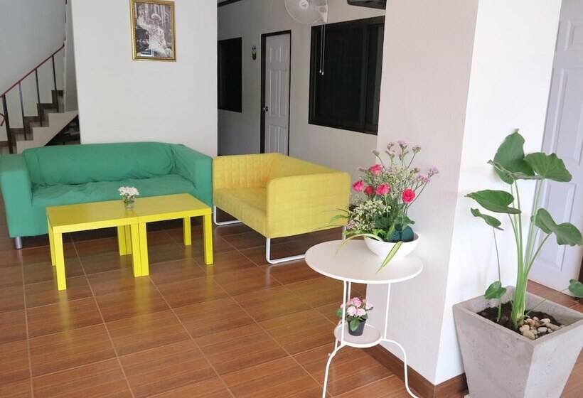 فندق Pro Chill Krabi Guesthouse