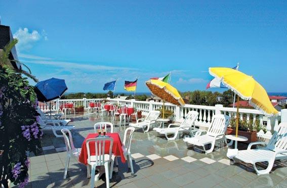 هتل Ristorante La Siesta