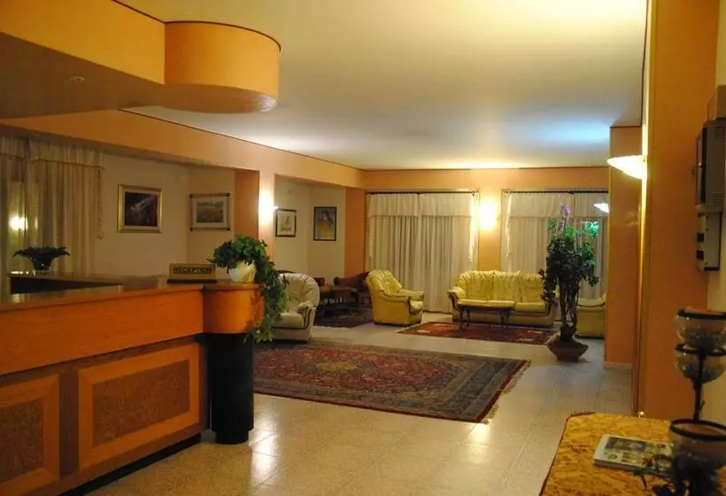 هتل Ristorante La Siesta