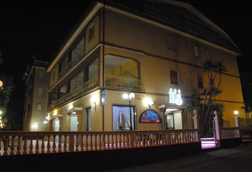 هتل Ristorante La Siesta