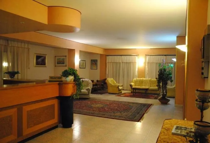 هتل Ristorante La Siesta