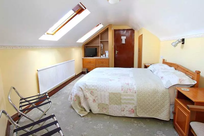 هتل Suncrest B&b