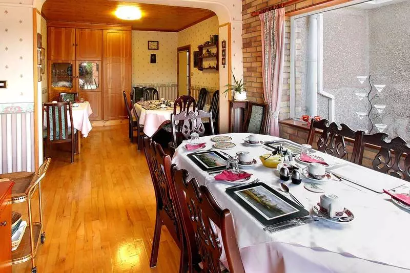 هتل Suncrest B&b