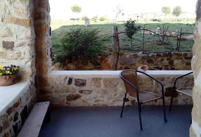 ホテル Valdelinares