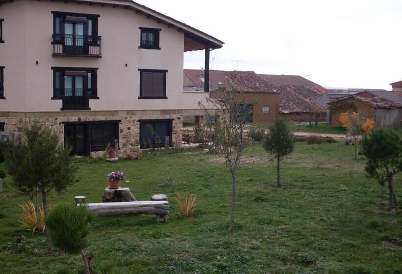 ホテル Valdelinares