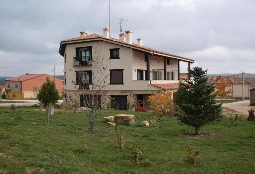 ホテル Valdelinares