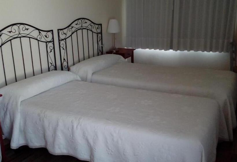 ホテル Valdelinares