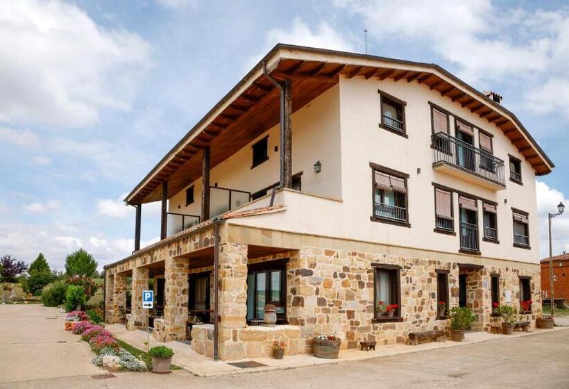 ホテル Valdelinares