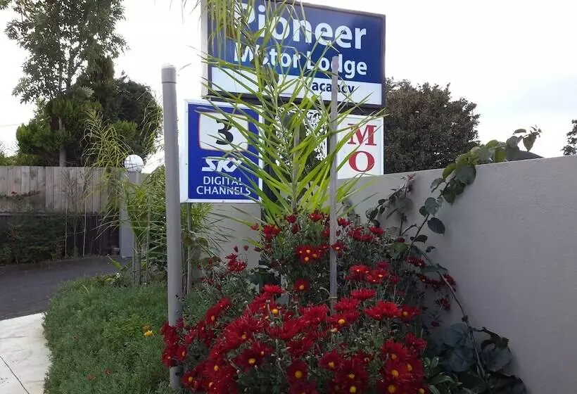 Papakura Pioneer Motor Lodge & Motel
