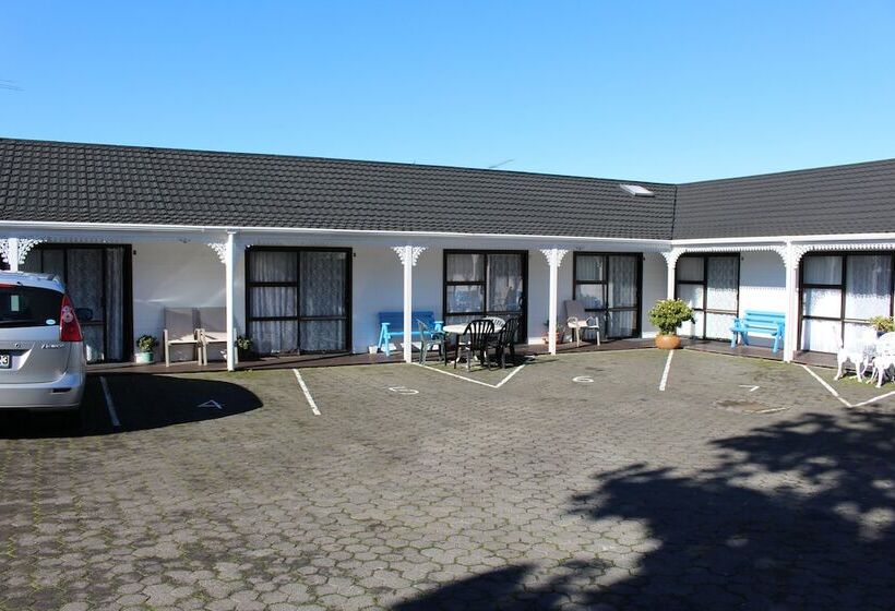 Papakura Pioneer Motor Lodge & Motel