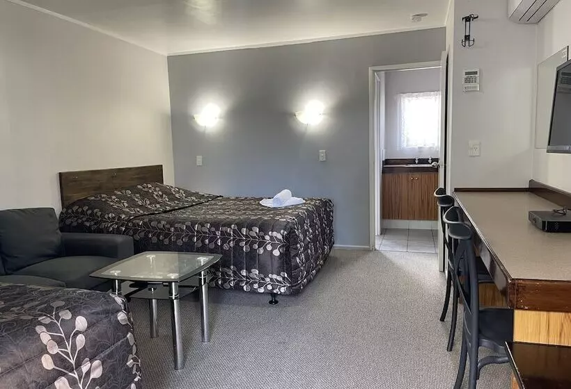 Papakura Pioneer Motor Lodge & Motel