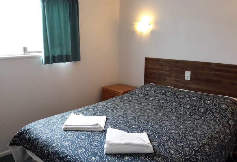 Papakura Pioneer Motor Lodge & Motel