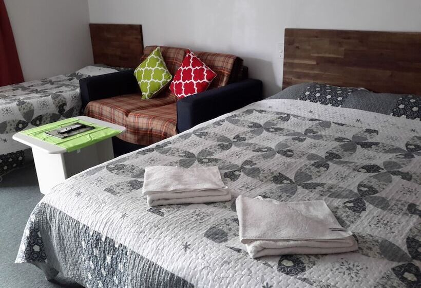 Papakura Pioneer Motor Lodge & Motel