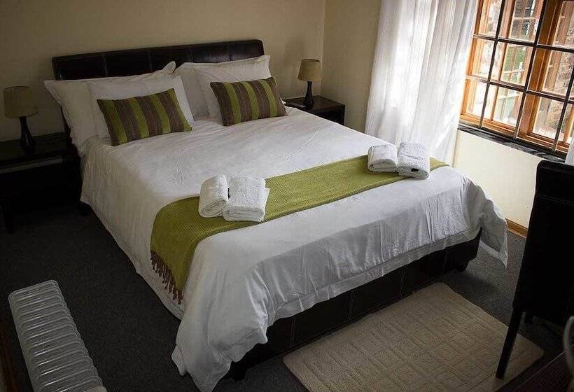 פנסיון Ebony And Ivory