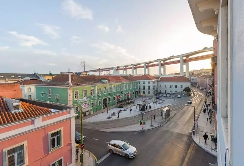 تختخواب و صبحانه C&o Guest House Lisbon