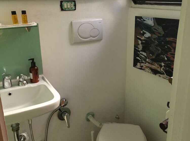 تختخواب و صبحانه Il Plancton